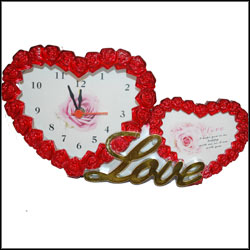 "Heart Shape Photo frame cum Clock-390394-1 - Click here to View more details about this Product